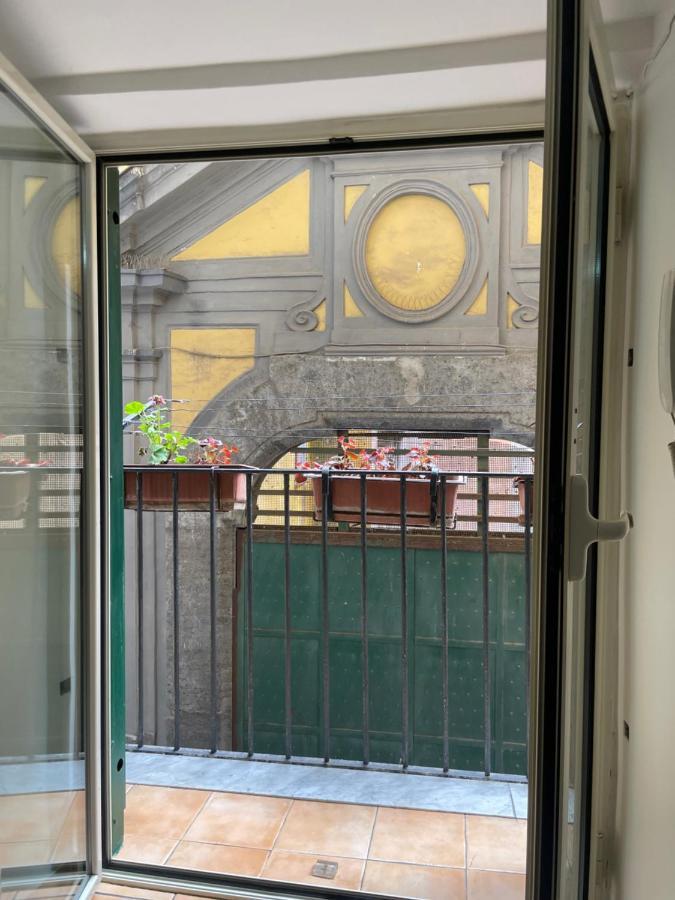 Le Suite Di Ginevra Naples Exterior photo